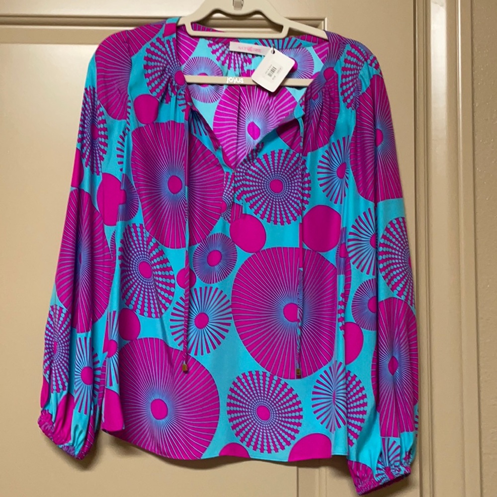 NWT Alice & Trixie Vibrant Blouse Size Small